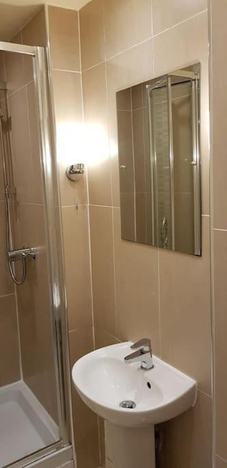 Nice Central Flat Walk To Princes Streetroyal Mile Edinburg Exteriör bild